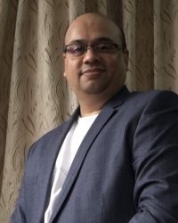 Dr. Navin Pawaskar