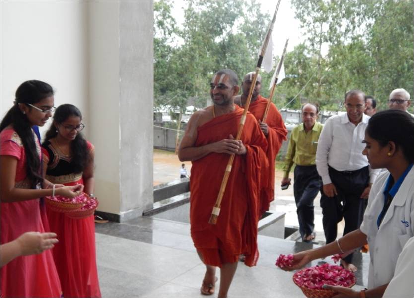 HH Swamiji visit to JIMS Homeo Medical College