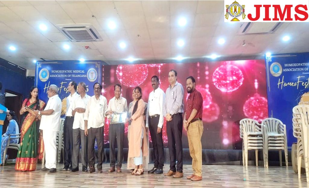 Our Intern Varshitha bagged “Hahnemannian award” in the HMAT-Homoeo fest 2025